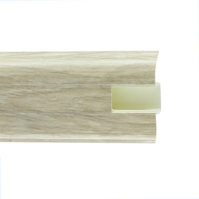 Плинтус Winart 5,8x2,2x250