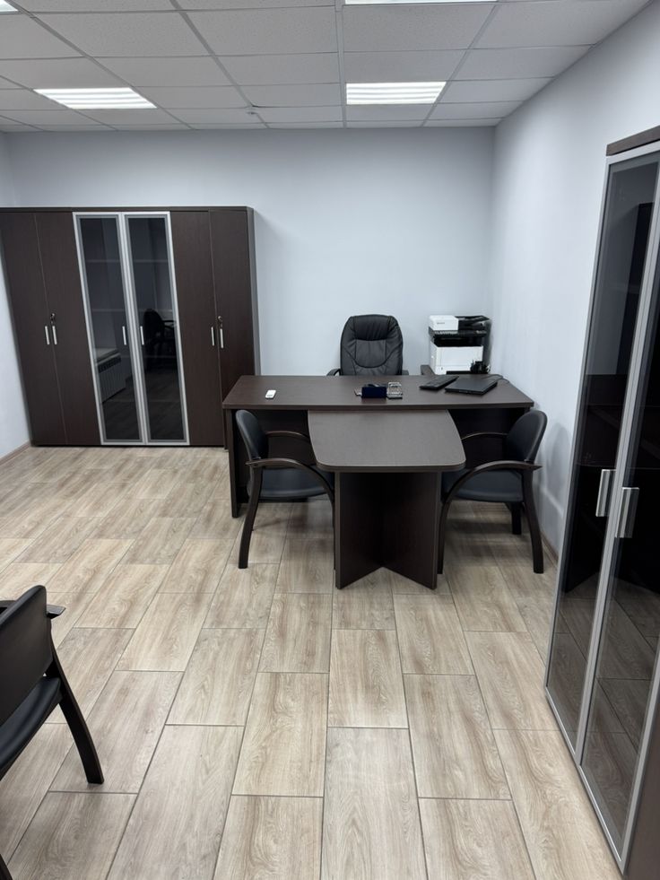 виниловый пол в офисе