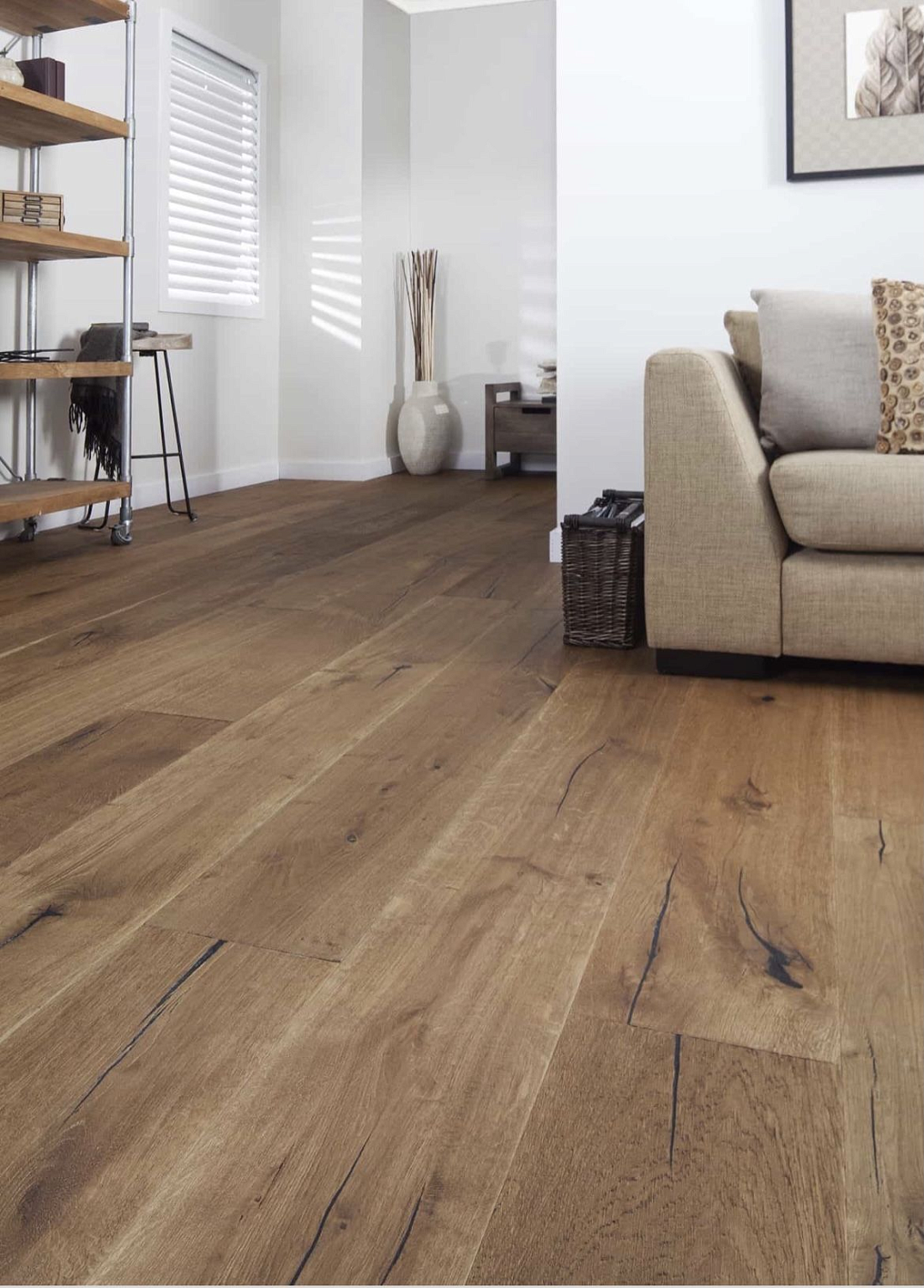 Бесплатная укладка ламината: миф, на который продолжают вестись покупатели