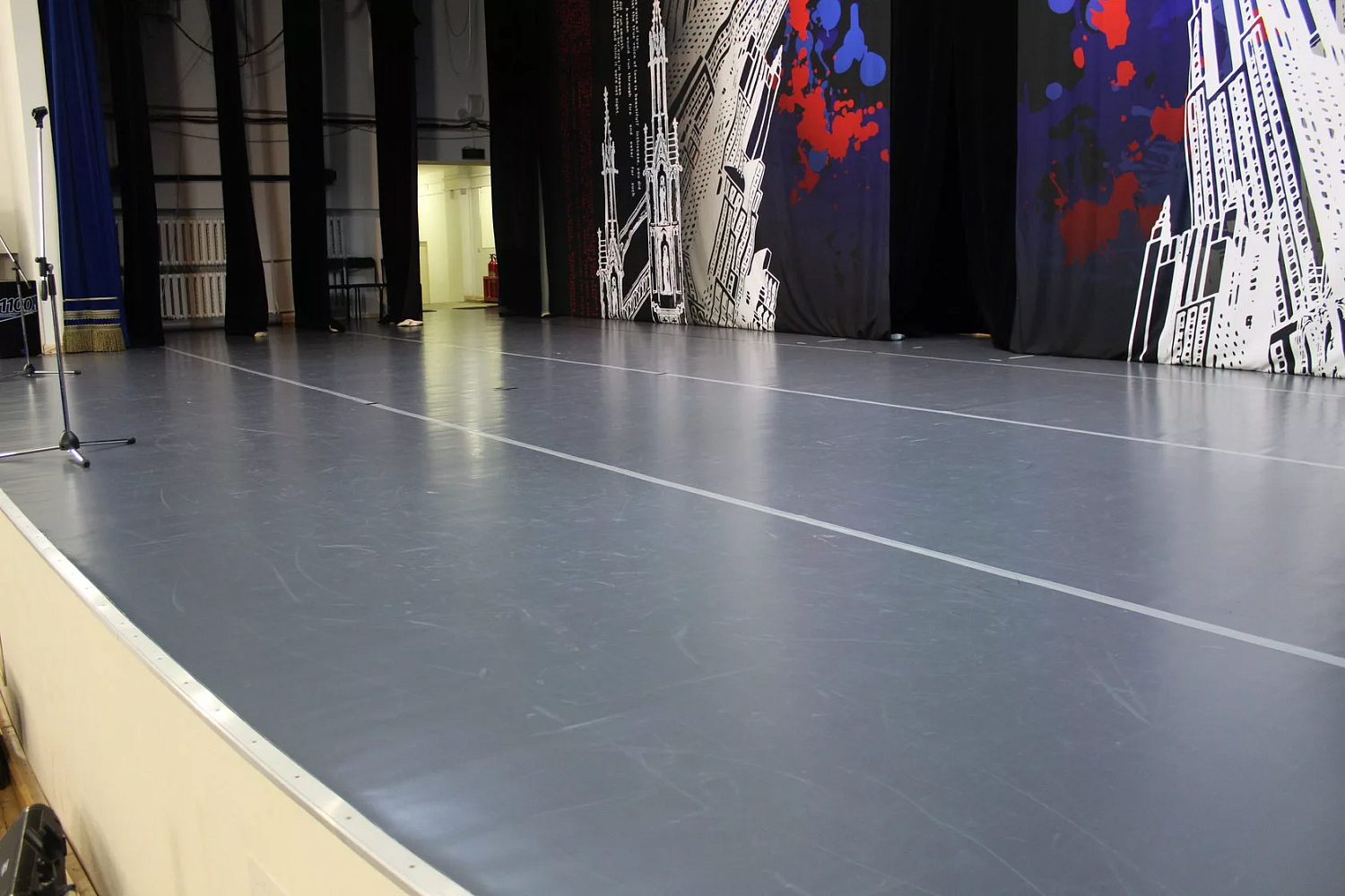 Все, что нужно знать о сценическом линолеуме