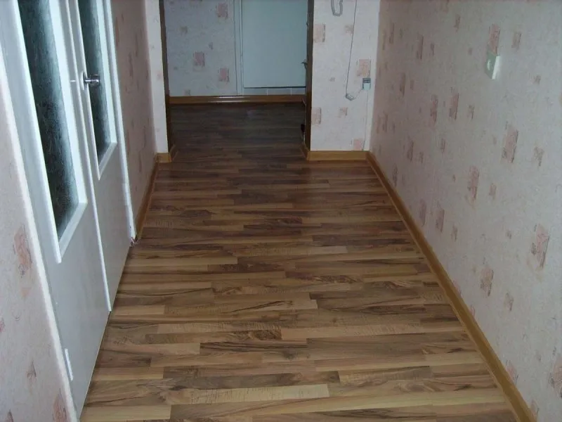 линолеум в коридоре